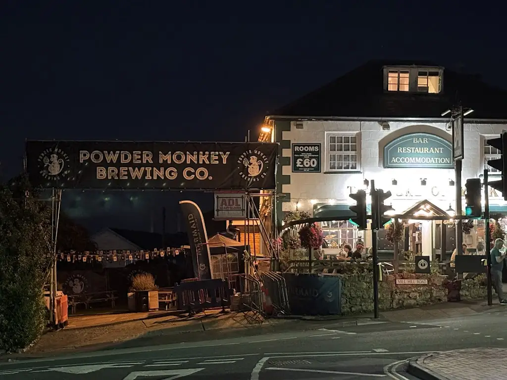 trixie r_Duke of York_Cowes_recensione