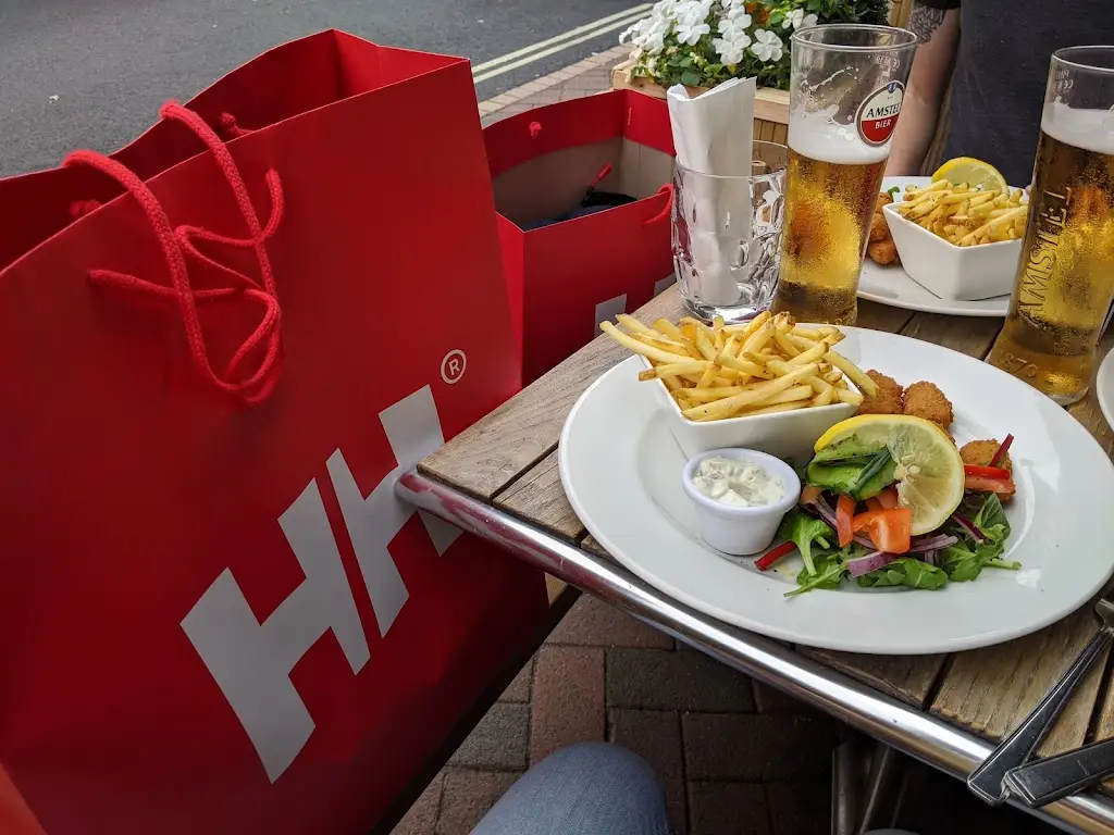 Menu_Pier View_Cowes_image_6