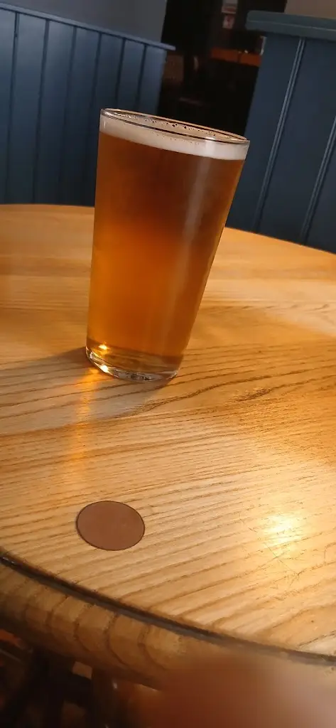 Mark Rossiter_Pier View_Cowes_review