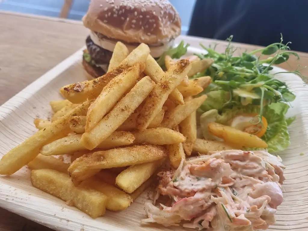 Menu_Pontoon View Bar_Cowes_image_5