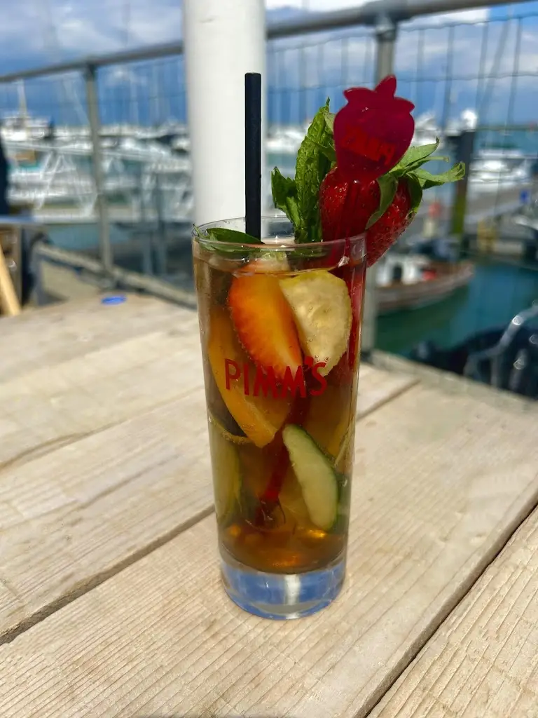 Menu_Pontoon View Bar_Cowes_image_7