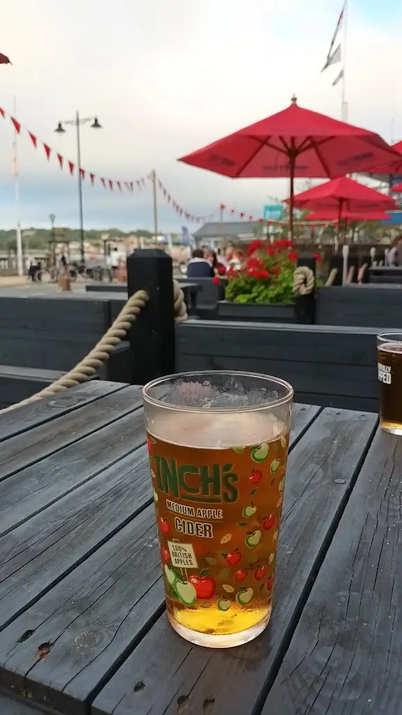 Menu_The Globe_Cowes_image_4