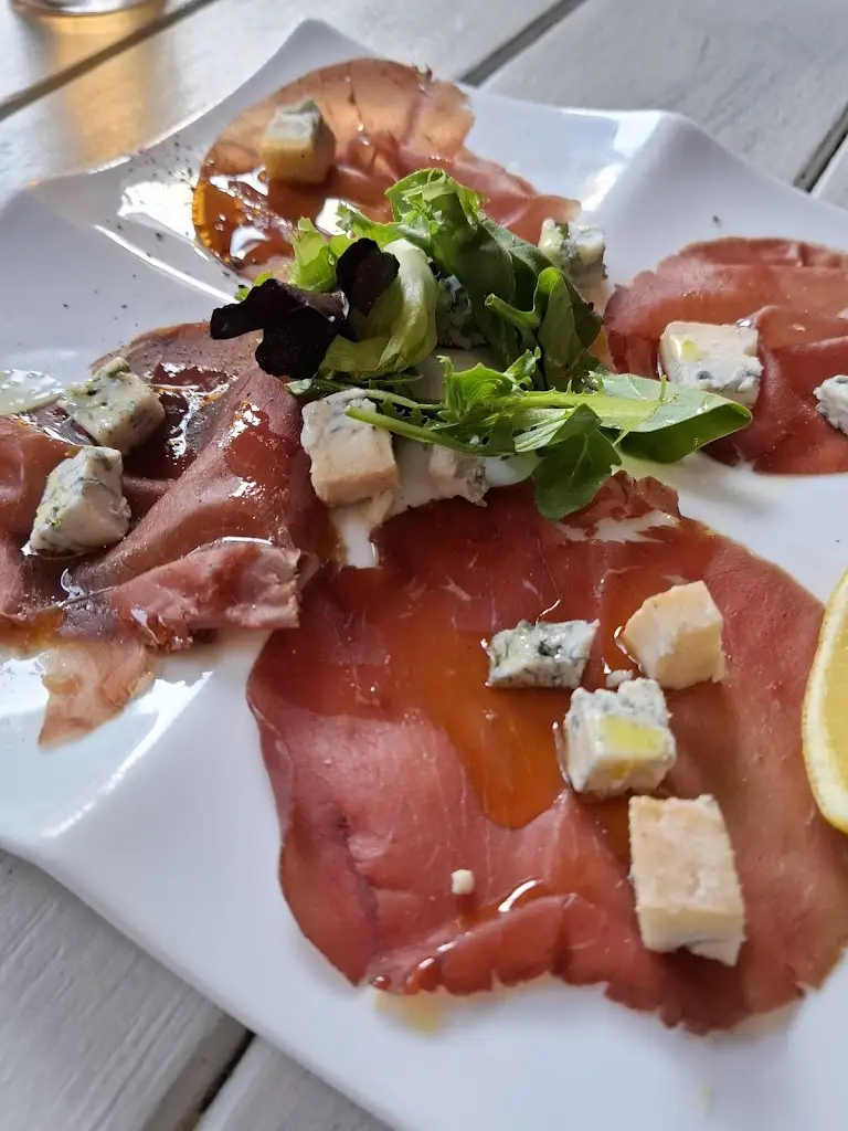 Deborah May_Tonino's Italian Restaurant_Cowes_review