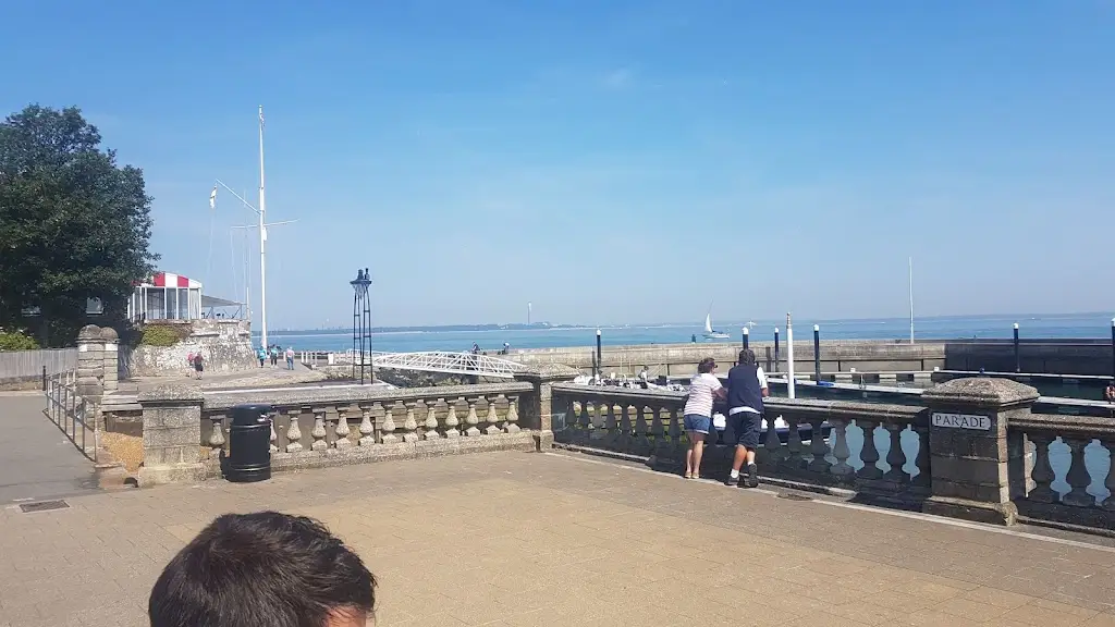 Eegons Cafe_Cowes_slider_image_3