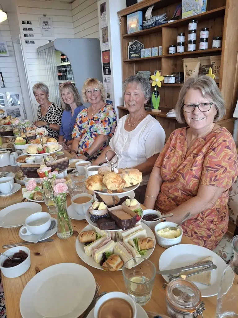 Sue Day_Gurnard Press Bistro_Cowes_recensione