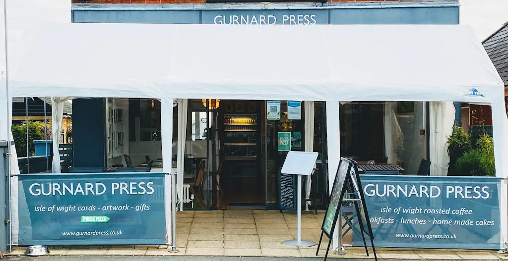 Gurnard Press Bistro_Cowes_slider_image_3