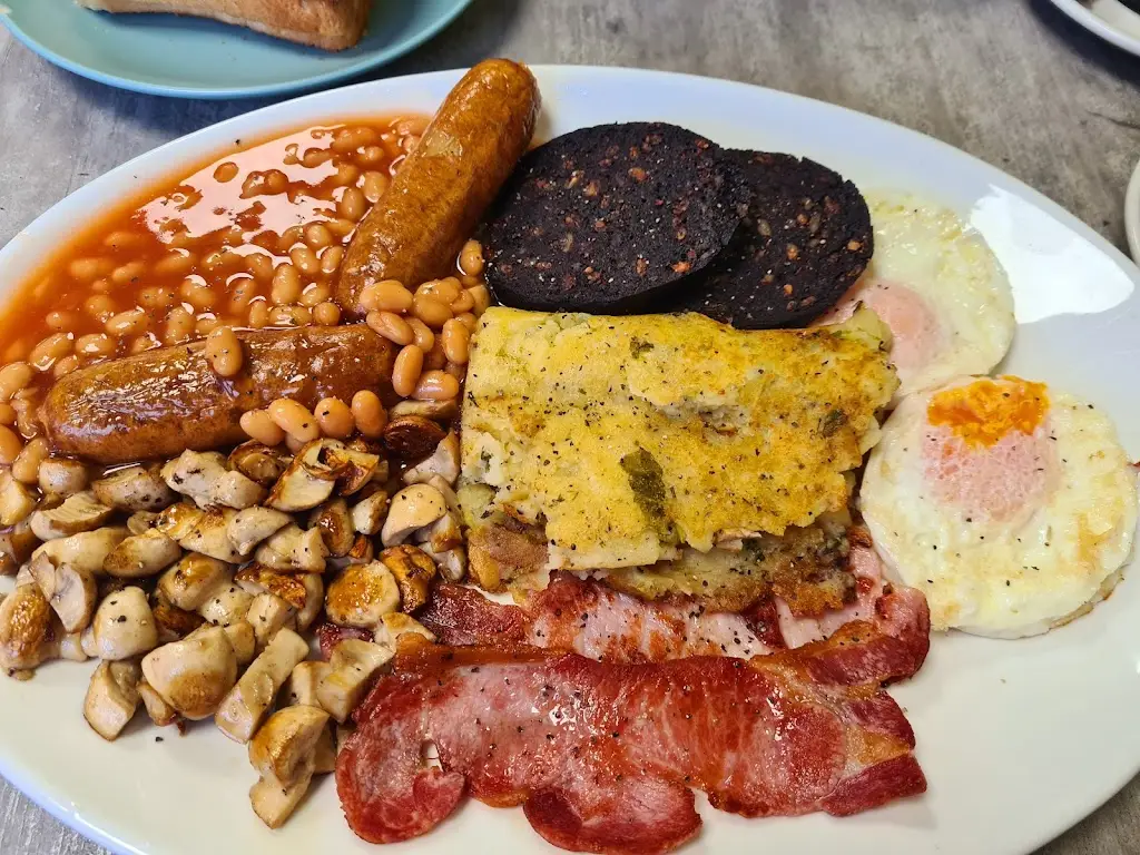 Cowplain Cafe & Restaurant_Cowplain_slider_image_2