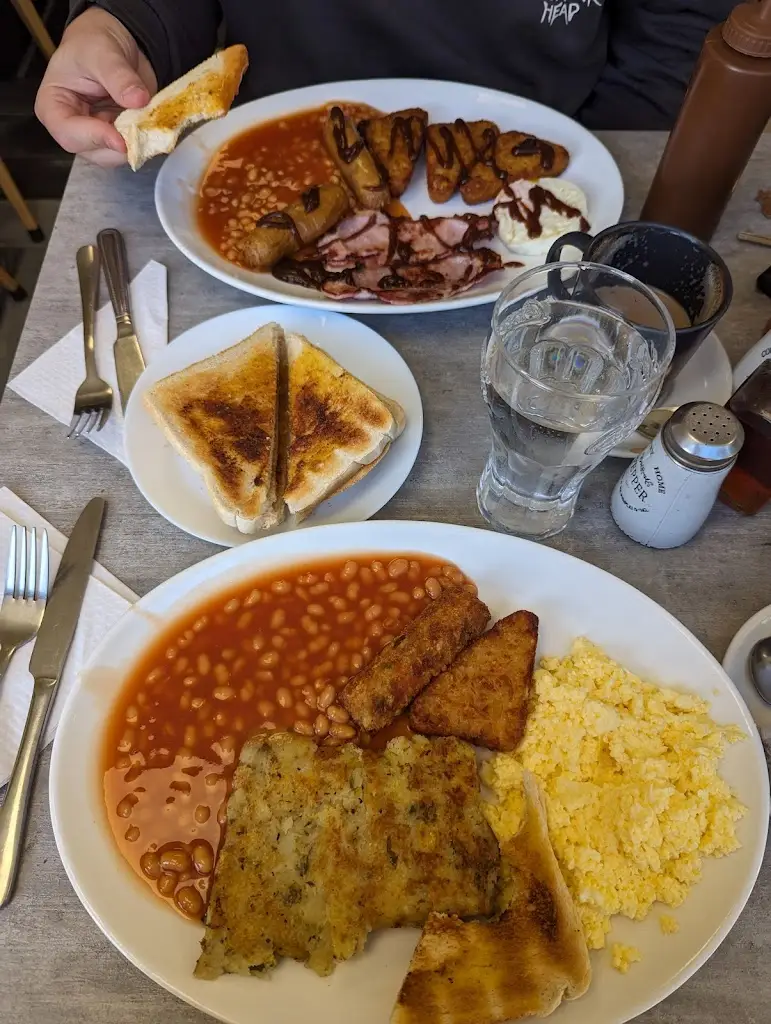 Cowplain Cafe & Restaurant_Cowplain_slider_image_3