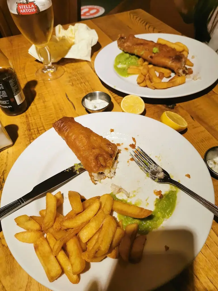 Menu_Ember Woodpecker_Cowplain_image_2