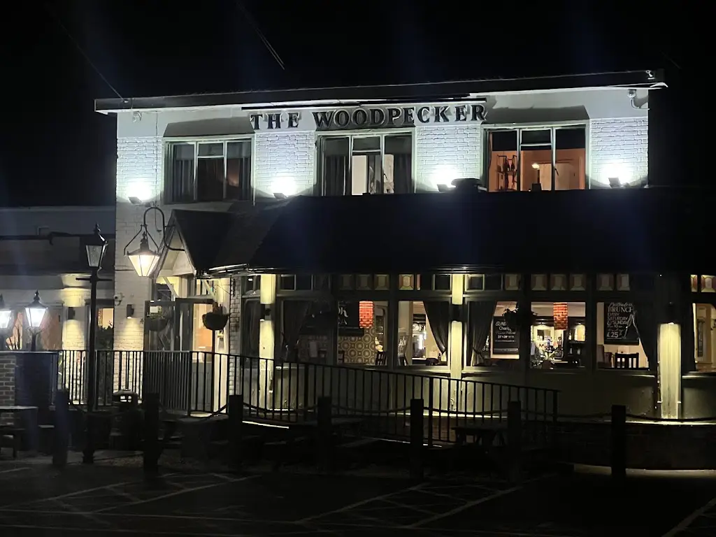 Ember Woodpecker_Cowplain_slider_image_2