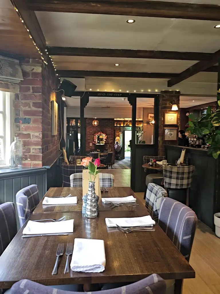 The Bird in Hand_Cowplain_slider_image_2