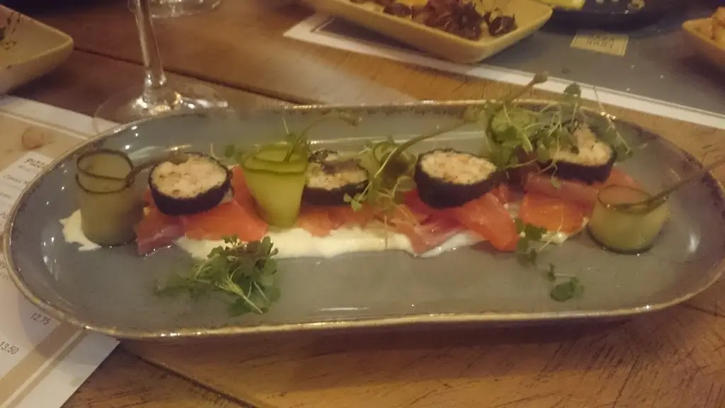 Rochelle Hughes_Four London Road_Cowplain_review