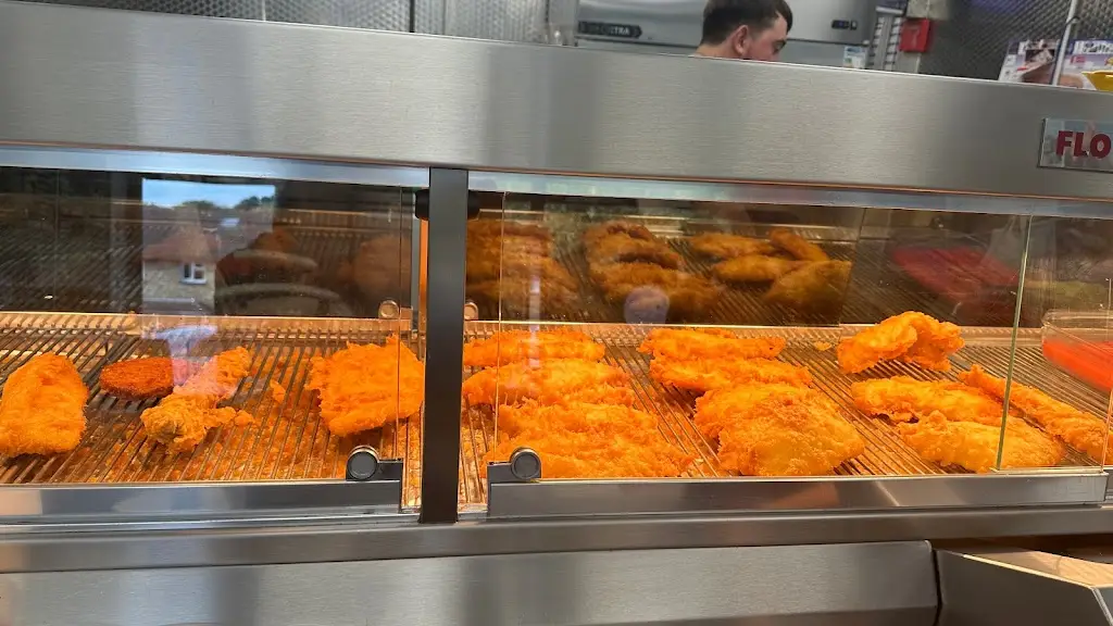 Sam’s Fish Bar Cowplain_Cowplain_slider_image_1