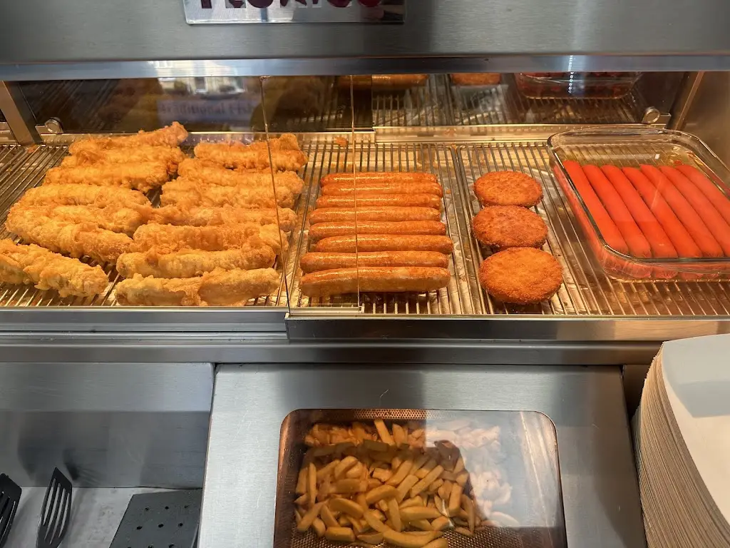 Sam’s Fish Bar Cowplain_Cowplain_slider_image_2