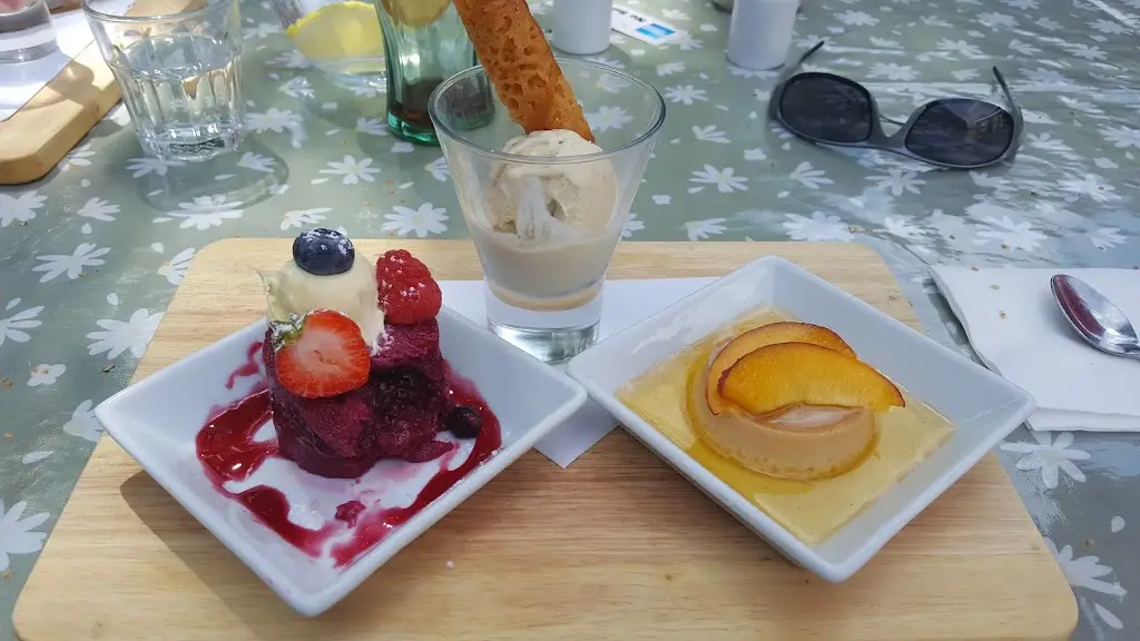 Barnard's Restaurant_Cowplain_slider_image_3