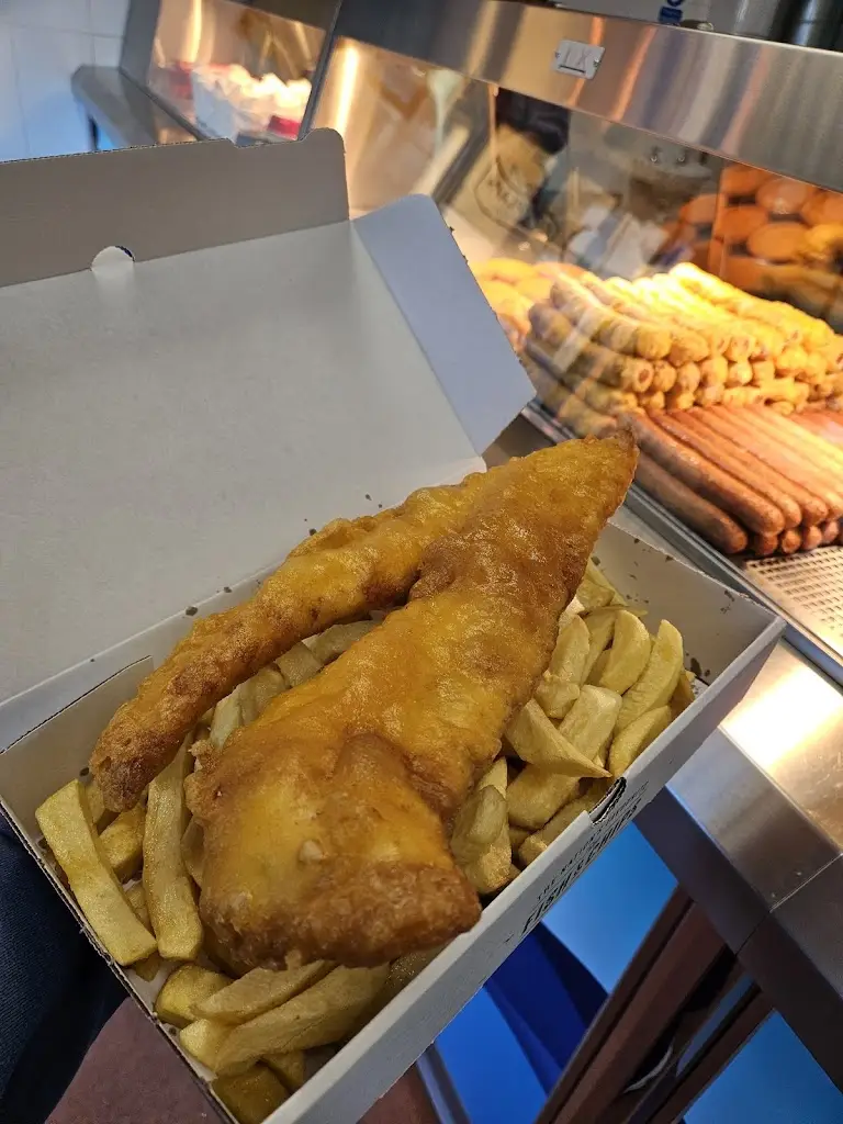 Emilian S _Cowplain Fish Bar_Cowplain_review