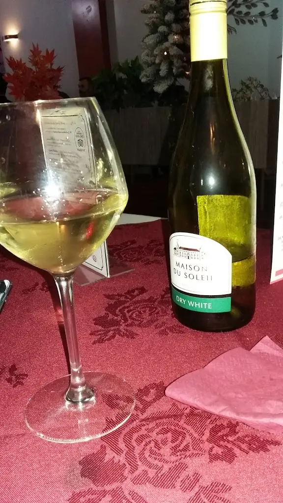 Menu_Red Rose Lounge_Cowplain_image_1