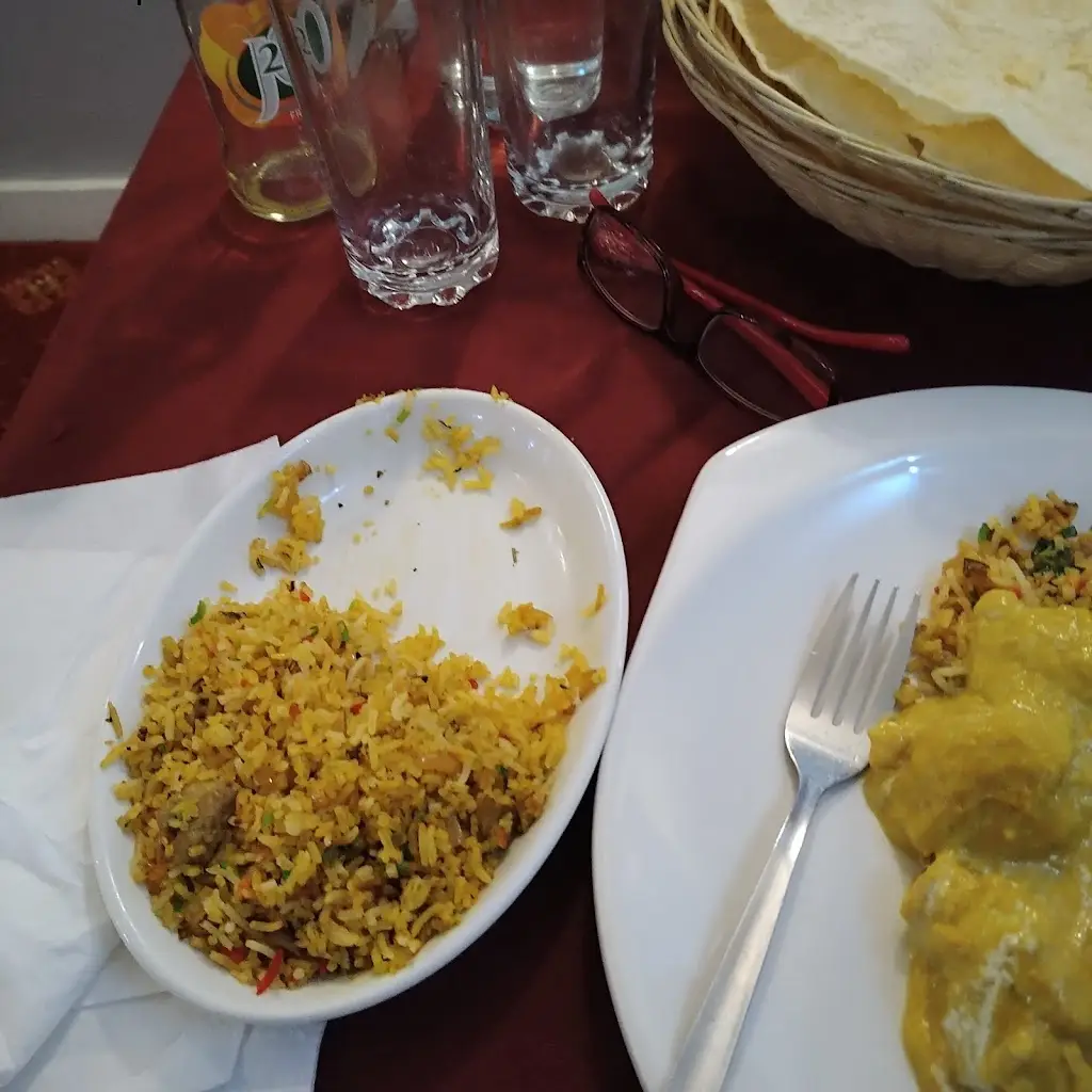 Menu_Red Rose Lounge_Cowplain_image_2