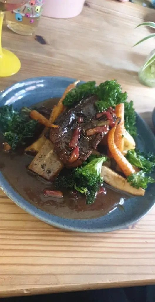 L J_The Olive Tree Spalding_Cowbit_review