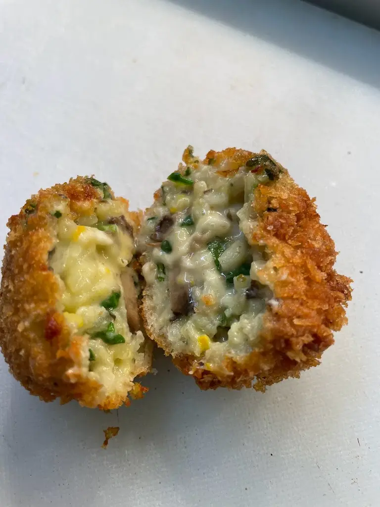 Menu_Amici Restaurant_Cowbit_image_6