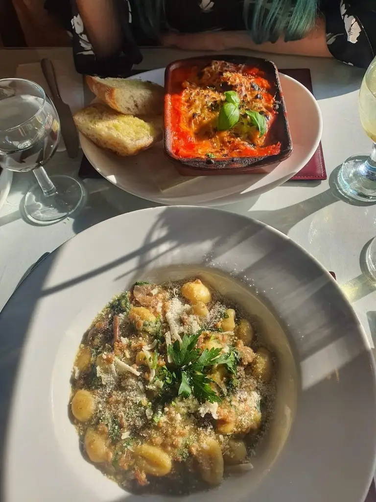 Menu_Amici Restaurant_Cowbit_image_9