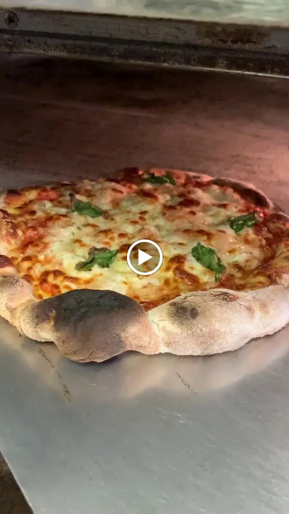 Amici Restaurant_Cowbit_slider_image_2