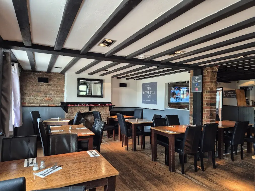 Riverside Inn ristorante a Ashford