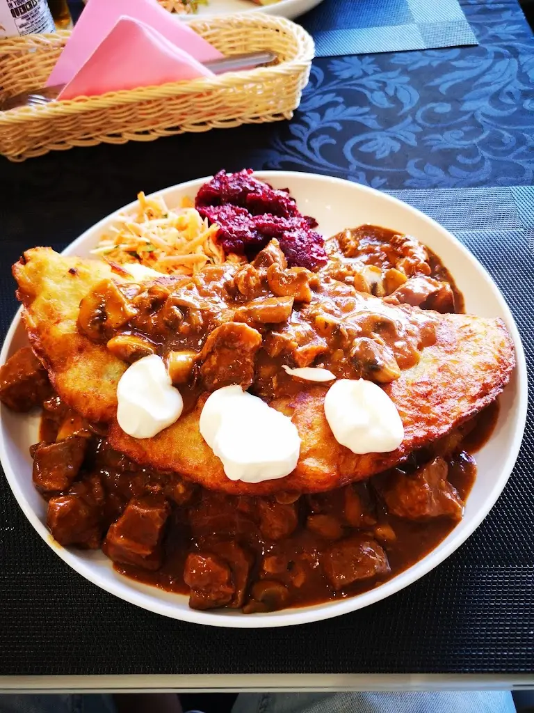 Rafał Bucki_Doris Bistro_Cowbit_review