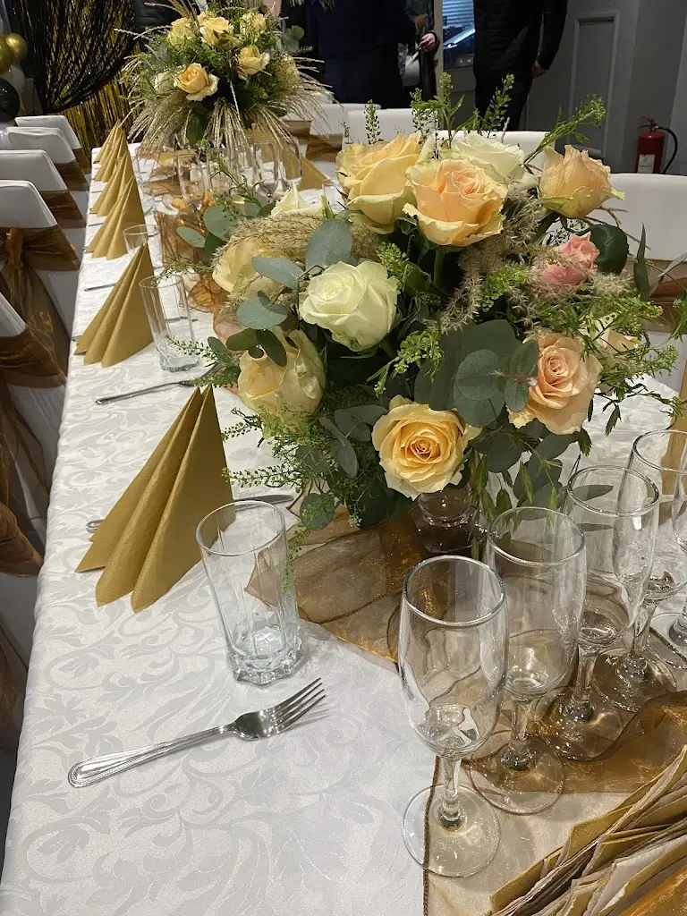 Doris Bistro_Cowbit_slider_image_3