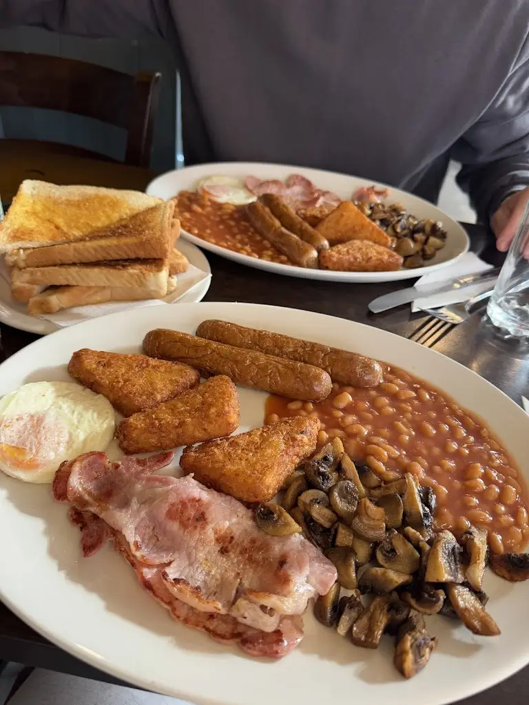 Sunshine Cafe & Restaurant_Cowbit_slider_image_1