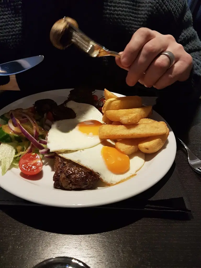 Menu_Bentleys Bar & Grill_Cowbit_image_9