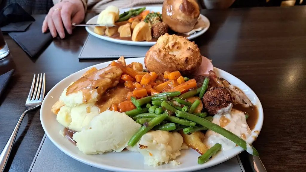 Mark Prime_Bentleys Bar & Grill_Cowbit_review