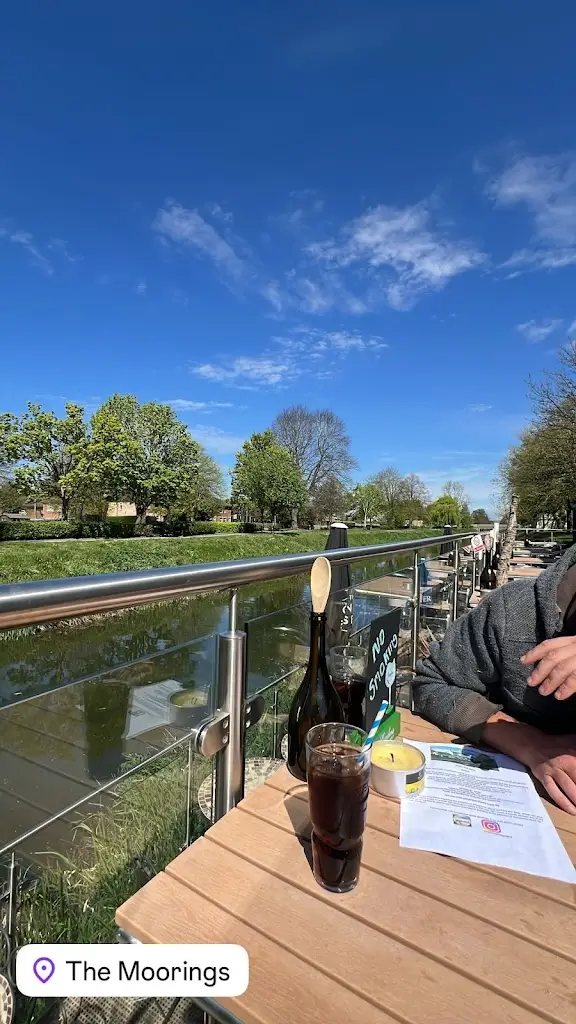 Amy Fordham_The Moorings_Cowbit_review