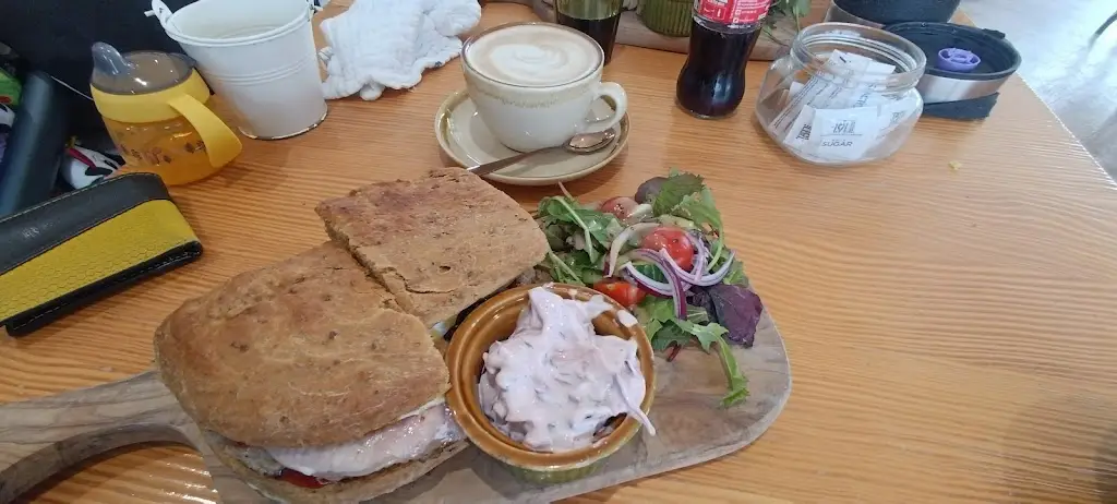 Gaizka N_Ayscoughfee Hall Cafe by Harringtons_Cowbit_review