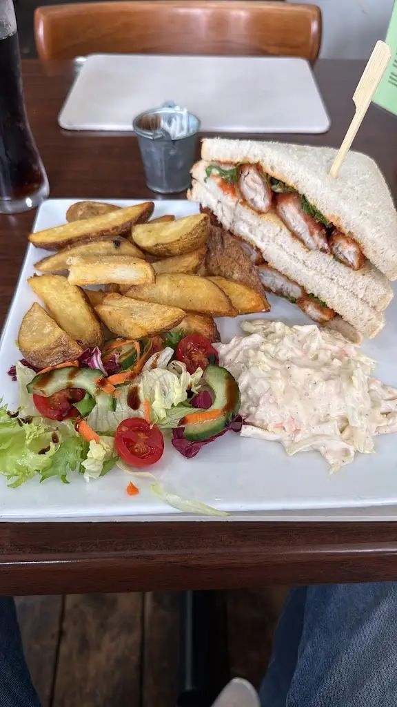 Anthony Knott_The Loft_Cowbit_review