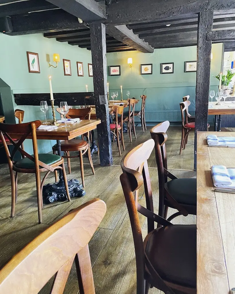 The Plume of Feathers Inn restaurant in Crondall