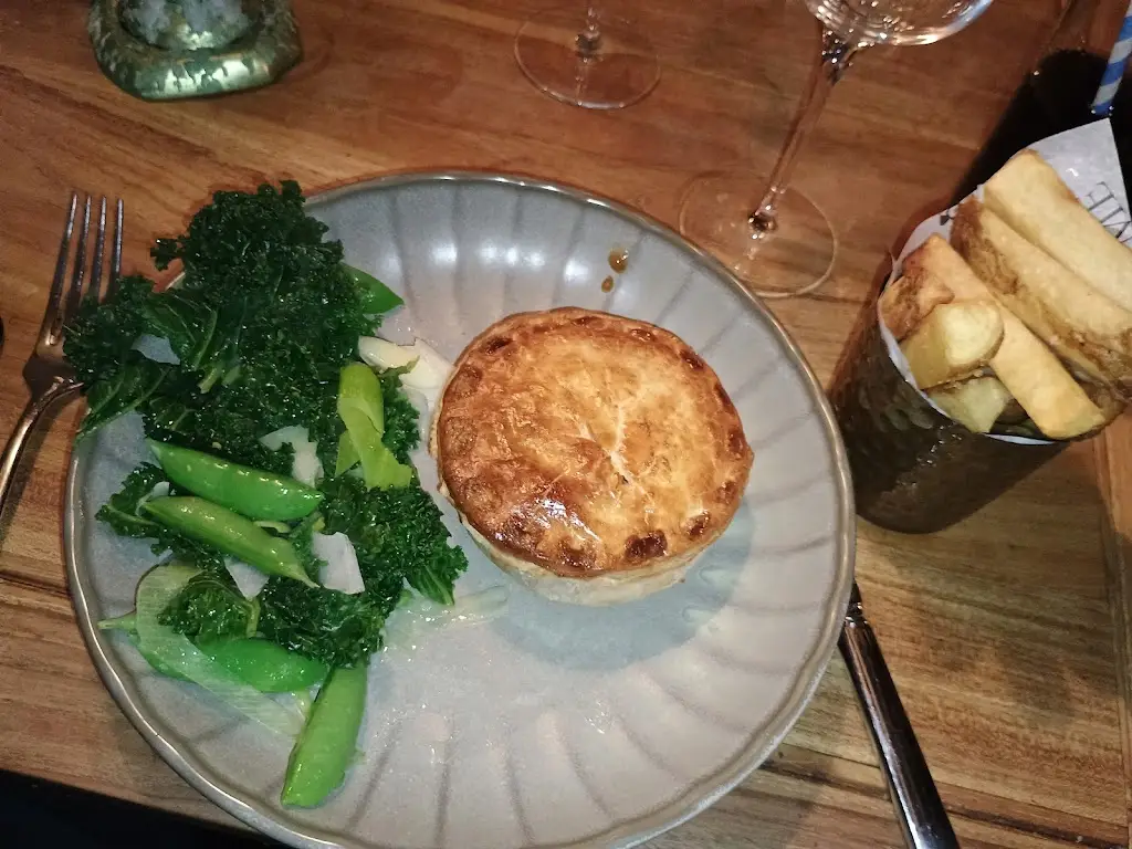 The Plume of Feathers Inn_Crondall_slider_image_3