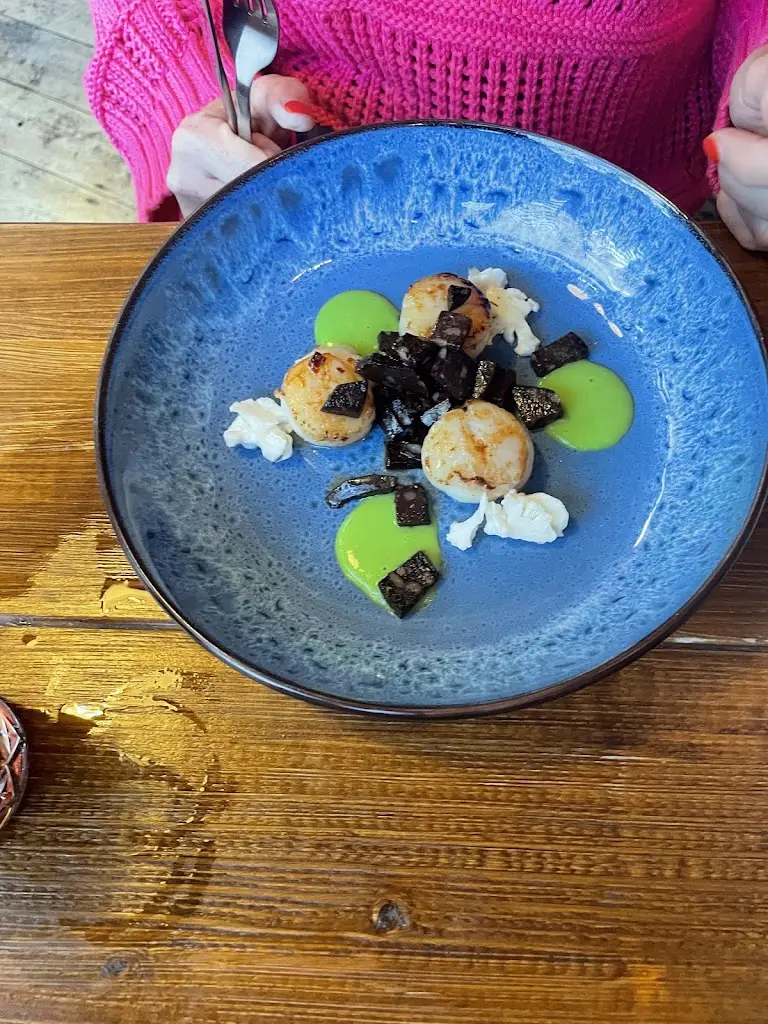 Dave Kingston_Gibson's_Cromer_review