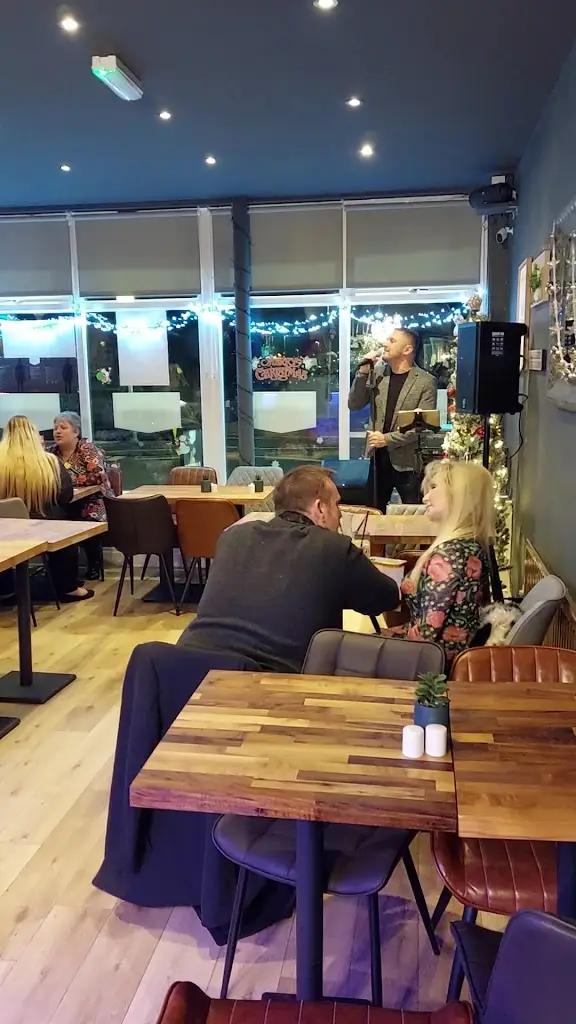 Sesay's Bar and Kitchen_Crosby_slider_image_2