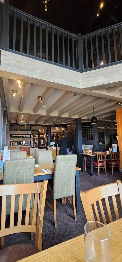 The Farmhouse Beefeater_Crewe_slider_image_3