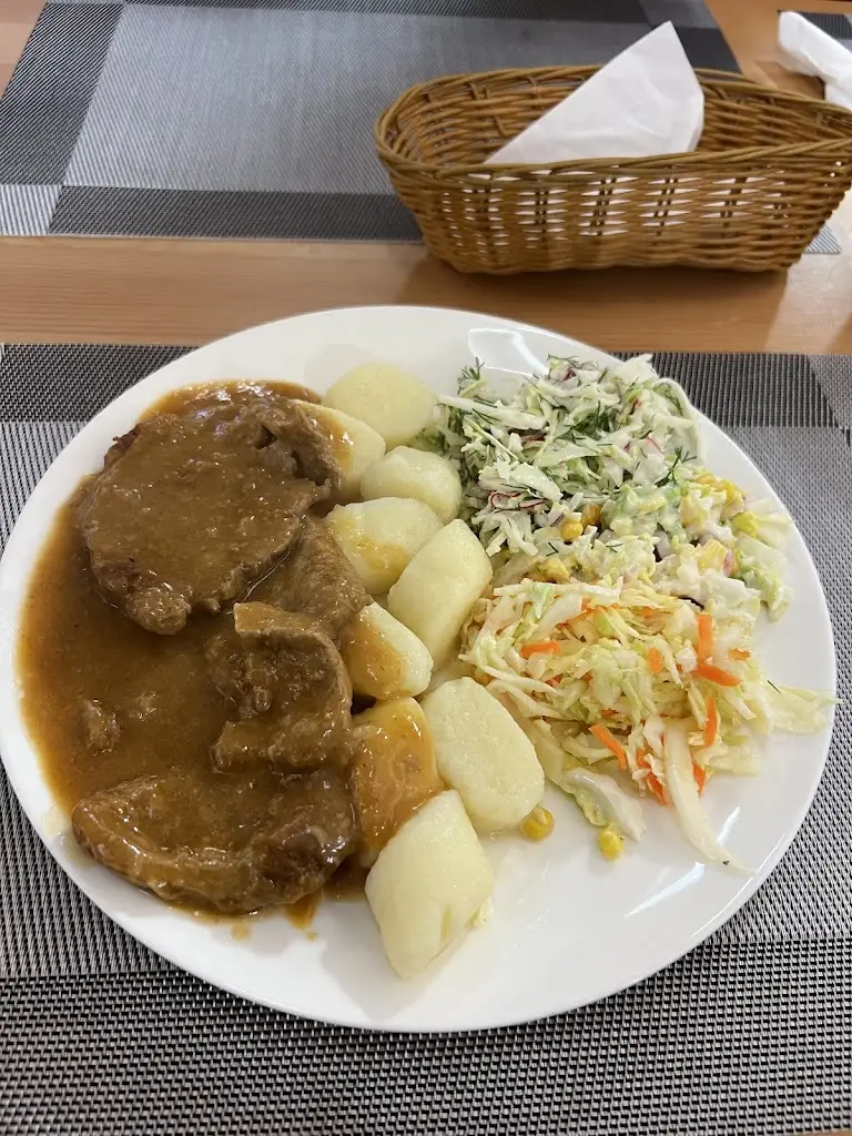 Ethan Wood_Polskie Smaki_Crewe_review