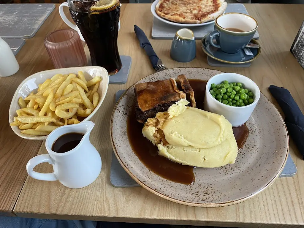 Dave Dunn_The White Lion_Crewe_review