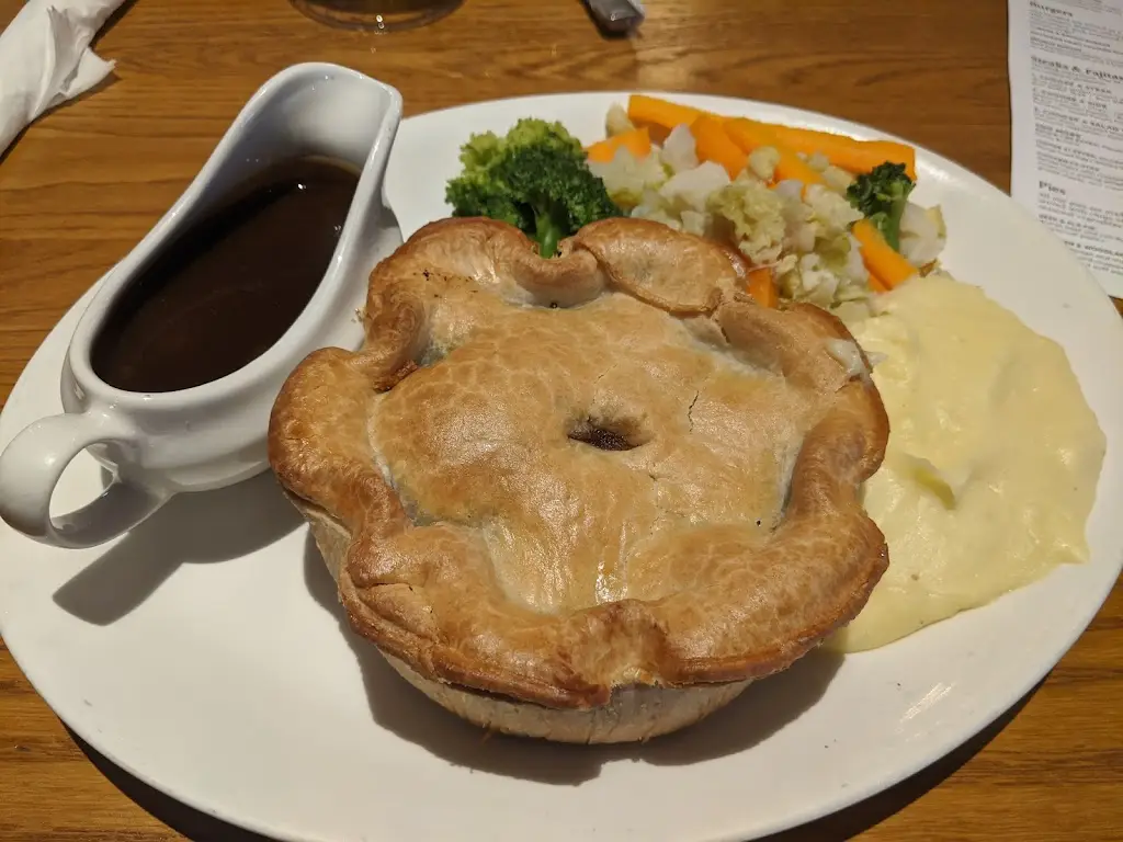 Daniel Baxter_Black Prince_Addlestone_review