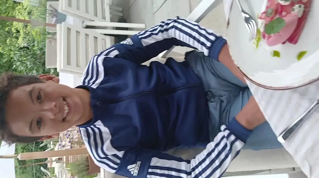 Tom Damian_The Martins_Cropwell Bishop_review