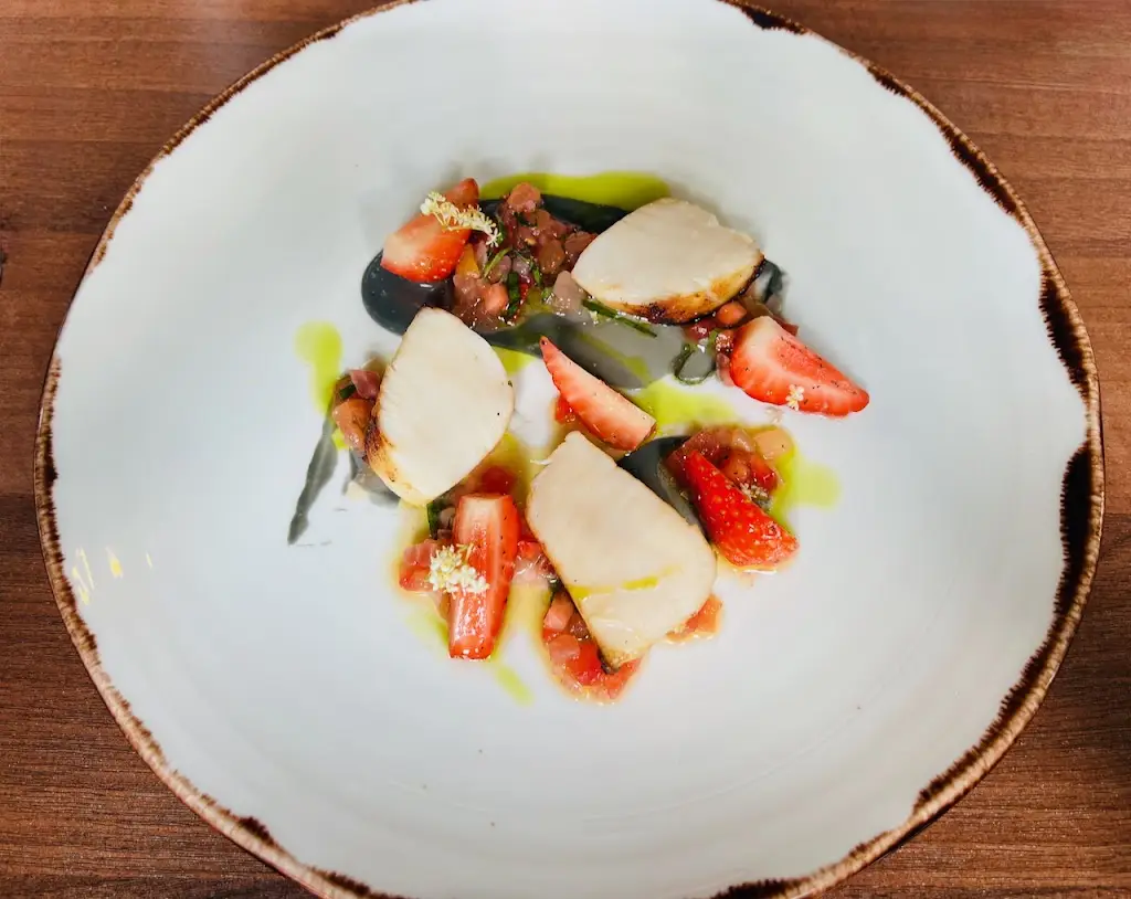 Anna Cotton_The Martins_Cropwell Bishop_review