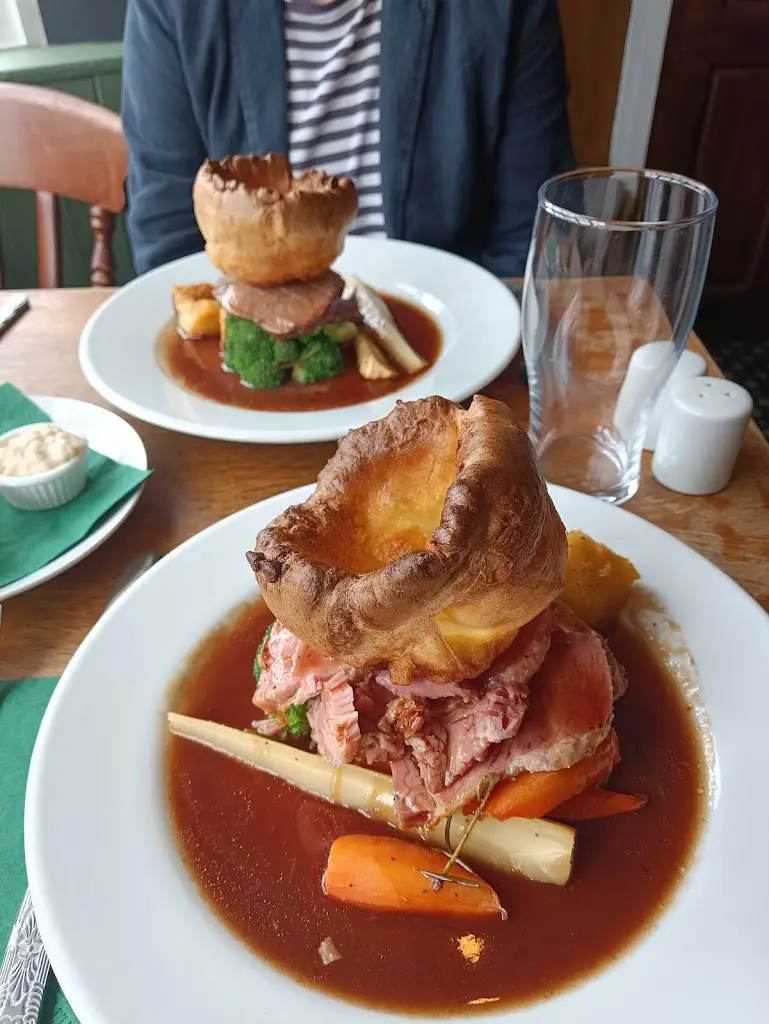 BILL KALOGERAKIS_The Rose & Crown_Ashwell_review