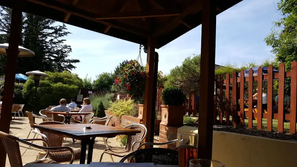 Queens Head restaurant in Cringleford