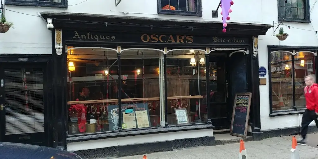 Oscar’s Wine Bar_Crewkerne_slider_image_1