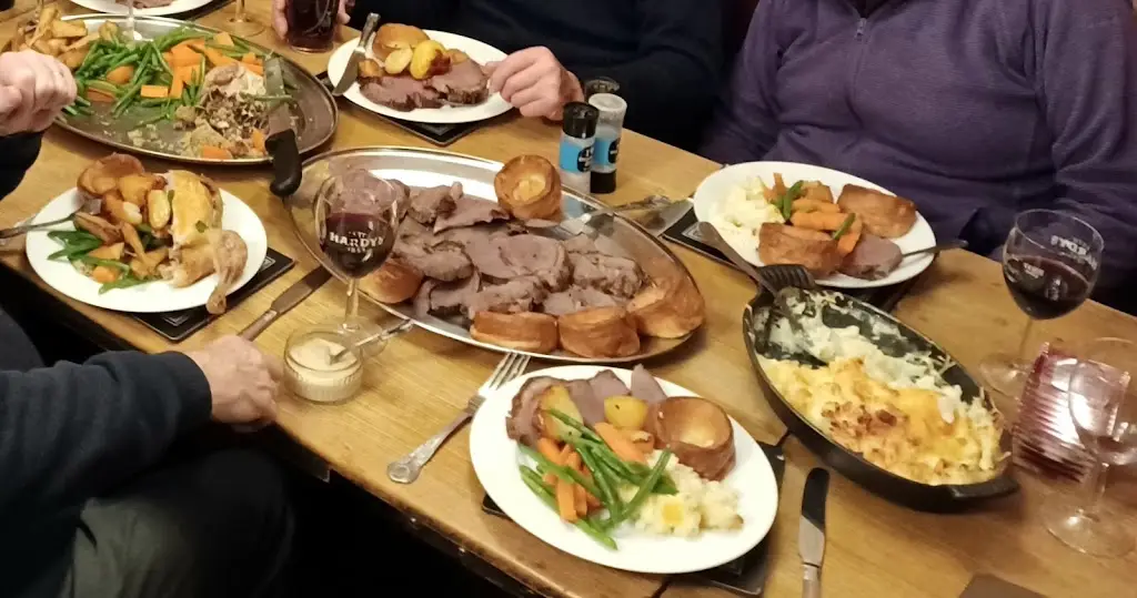 Oscar’s Wine Bar_Crewkerne_slider_image_2