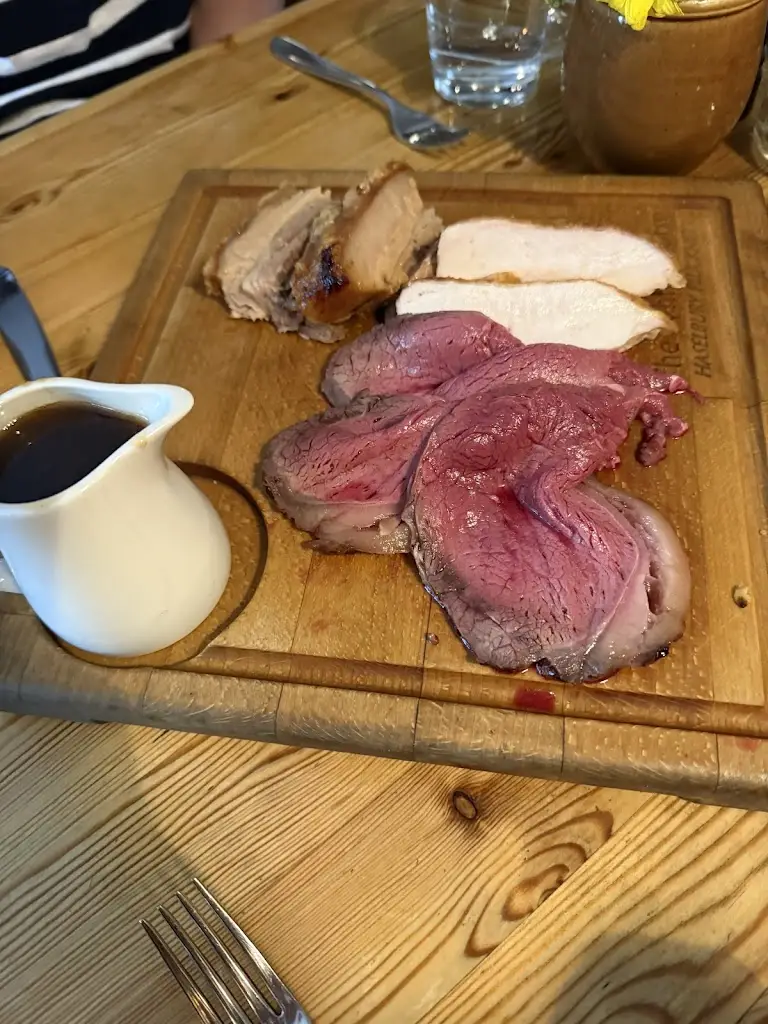 H L_The White Horse_Crewkerne_review